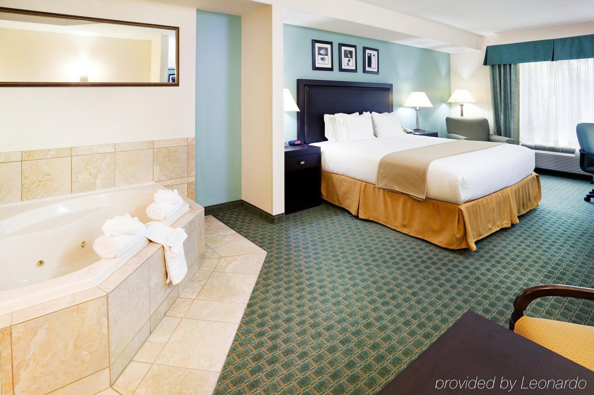 Holiday Inn Express & Suites Lebanon-Nashville Area By Ihg Pokoj fotografie
